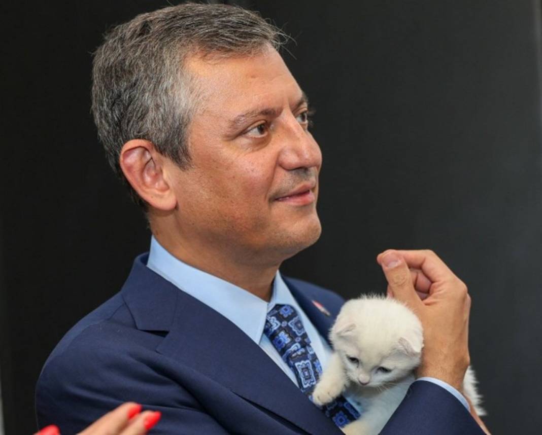 Butlancılarla mı kaldı? YENİ Parti'ye mi geçti? 3